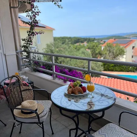Ubytování v soukromí Mrcela With Big Balcony And Sea View *
